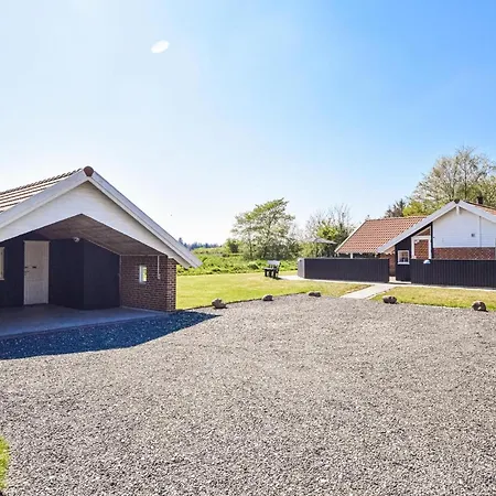 Nice Home In Blavand With Sauna