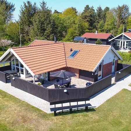 Vakantiehuis Four-bedroom In Blåvand
